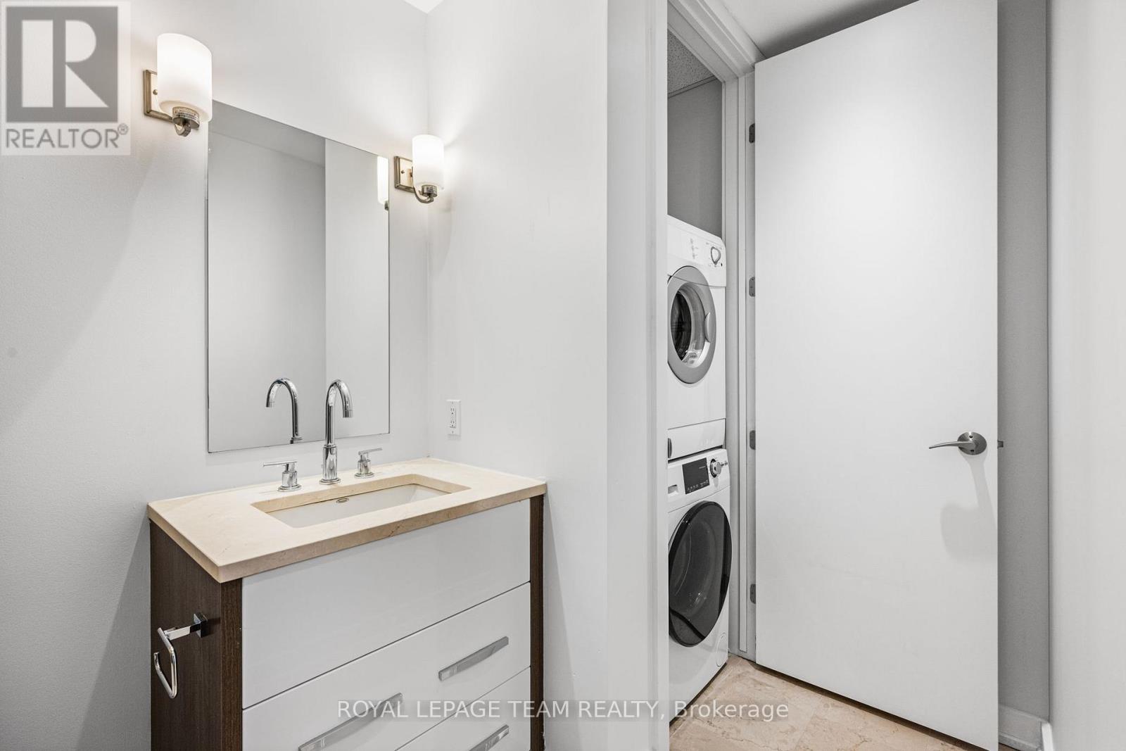 1110 - 111 Champagne Avenue S, Ottawa, Ontario  K1S 5V3 - Photo 12 - X12895832