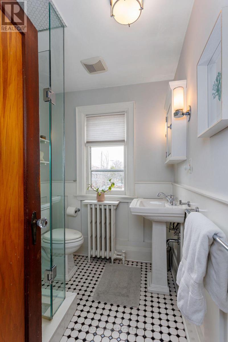 50 Thornhill Avenue, Toronto (Lambton Baby Point), Ontario  M6S 4C5 - Photo 27 - W12913552