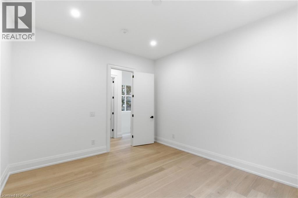 135 Secord Lane, Burlington, Ontario  L7L 2H6 - Photo 34 - 40789525