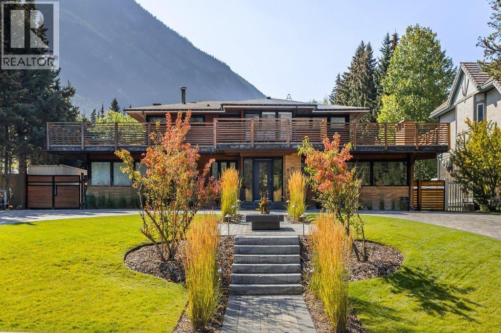 115 Spray Avenue, Banff, Alberta  T1L 1A1 - Photo 2 - A2258433