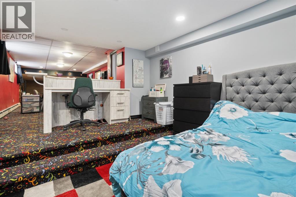 6310 43 Avenue, Camrose, Alberta  T4V 3M8 - Photo 33 - A2293554