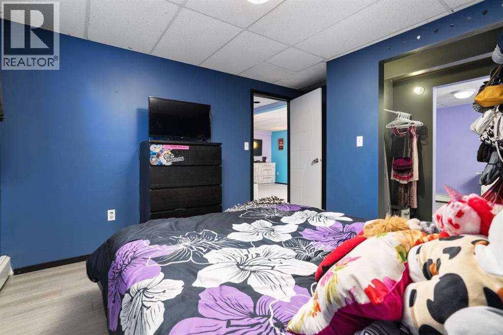 6310 43 Avenue, Camrose, Alberta  T4V 3M8 - Photo 26 - A2293554