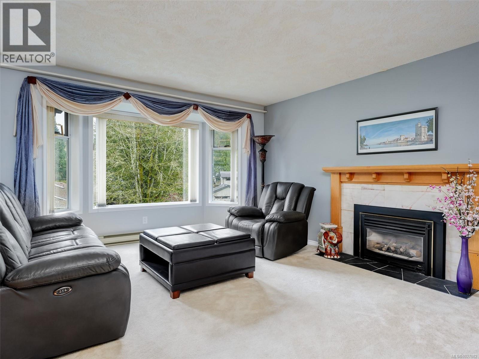 6781 Amwell Dr, Central Saanich, British Columbia  V8M 1A1 - Photo 2 - 1027882