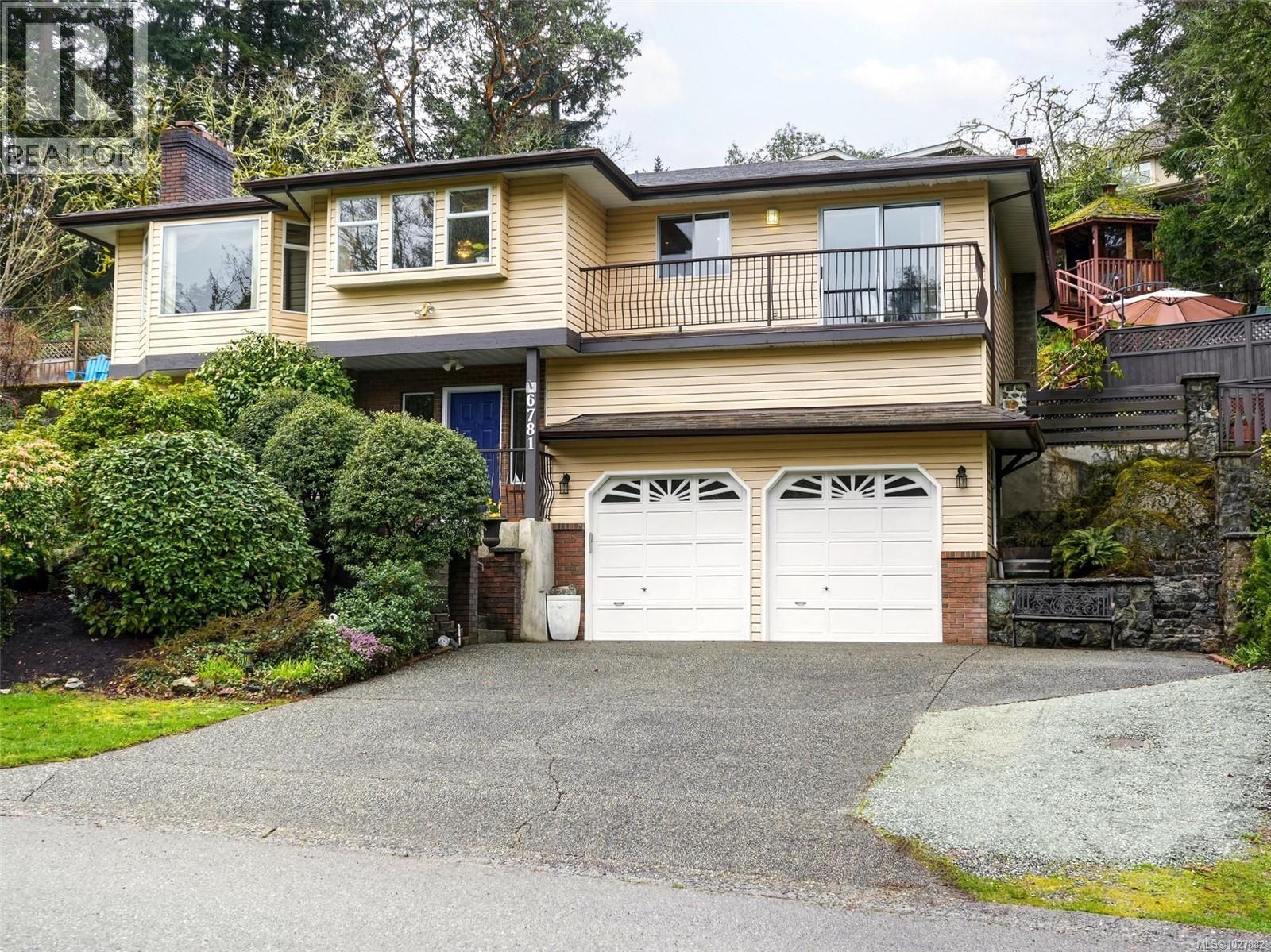 6781 Amwell Dr, Central Saanich, British Columbia