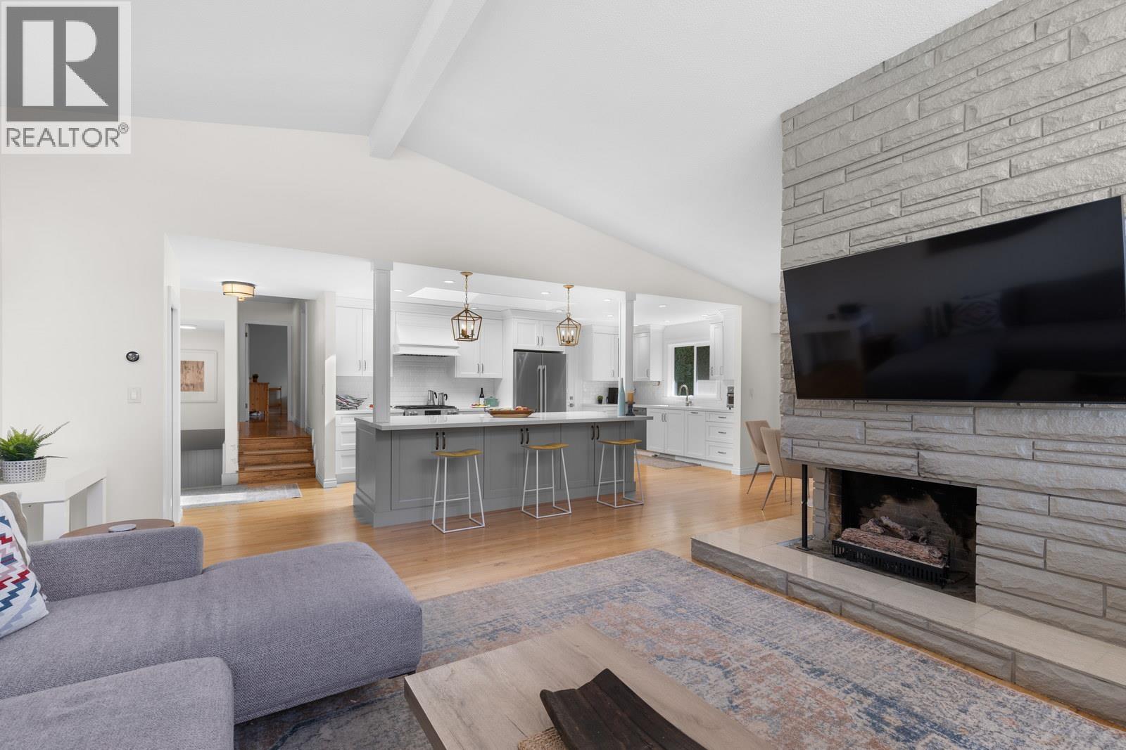 4975 Weaver Drive, Delta, British Columbia  V4M 1R5 - Photo 6 - R3102850