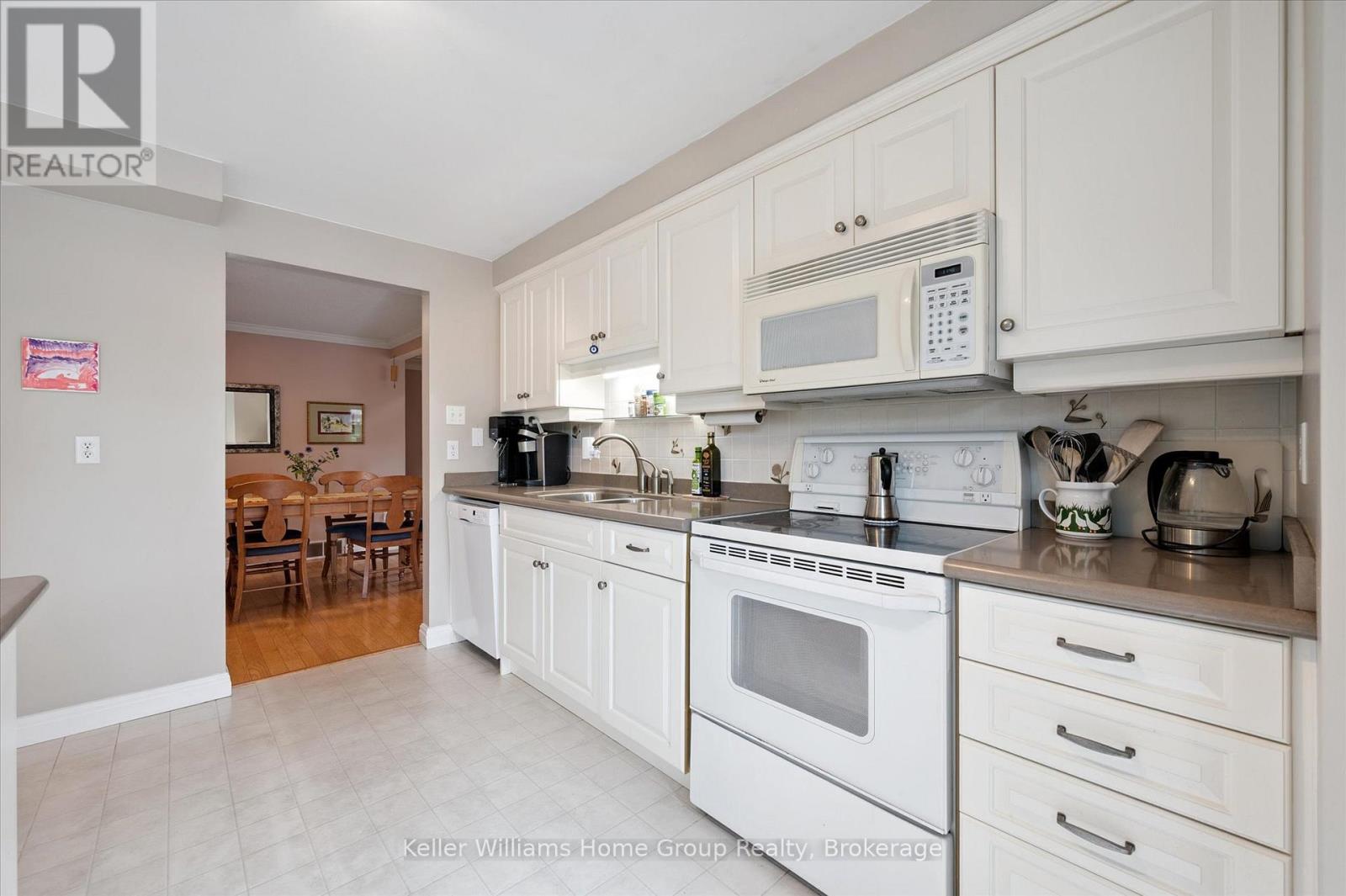 4 - 106 Woodlawn Road E, Guelph (Victoria North), Ontario  N1E 1B7 - Photo 15 - X12914406