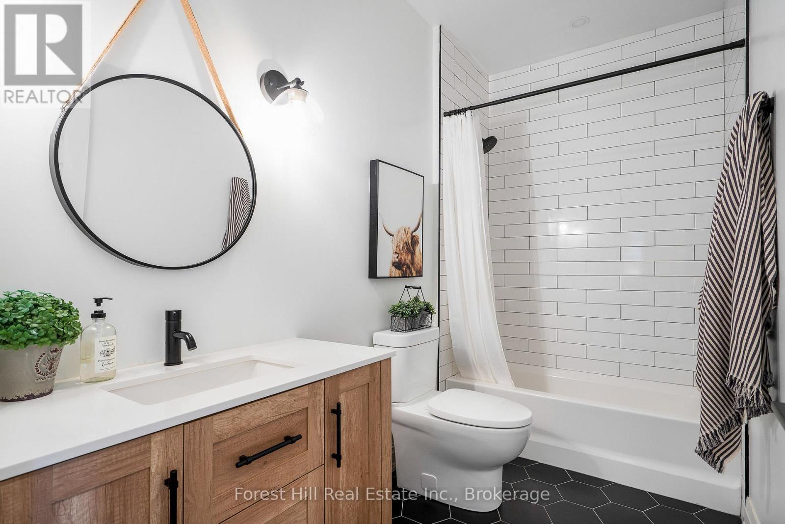 140 Augusta Crescent, Blue Mountains, Ontario  L9Y 0K7 - Photo 26 - X12914430