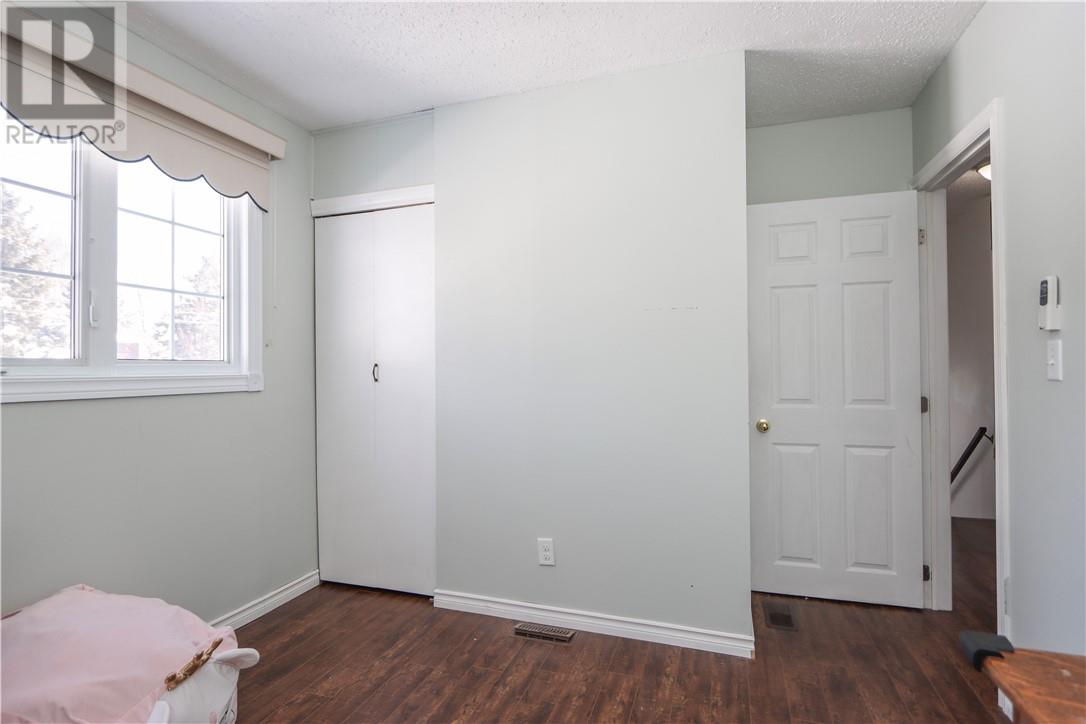 294 Pine Street, Lively, Ontario  P3Y 1N1 - Photo 21 - 2126897