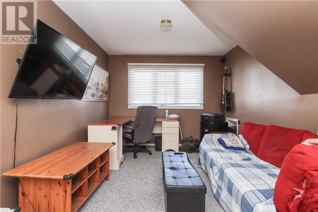 294 Pine Street, Lively, Ontario  P3Y 1N1 - Photo 31 - 2126897