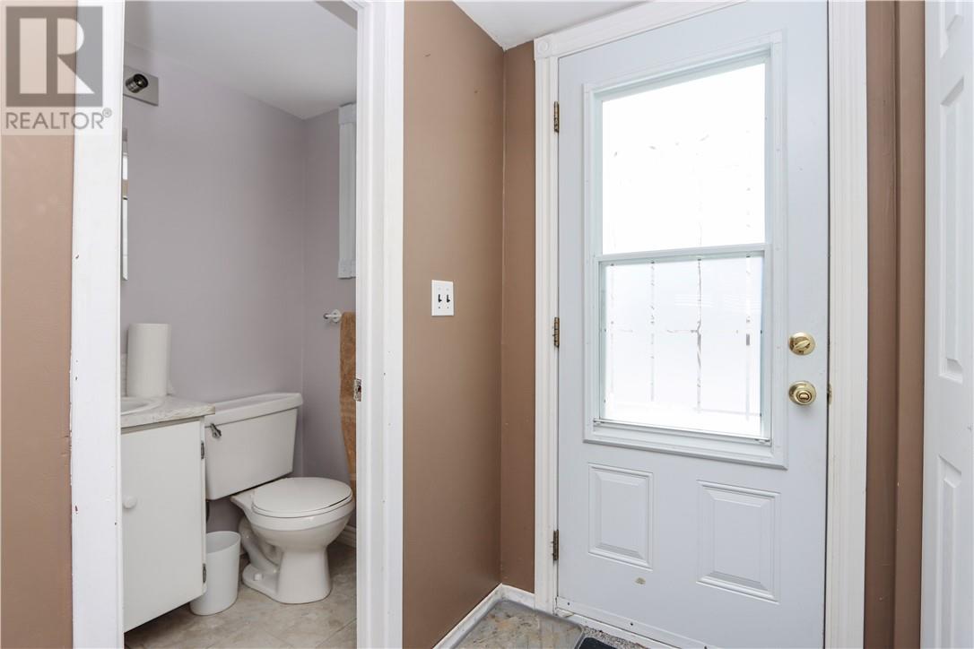 294 Pine Street, Lively, Ontario  P3Y 1N1 - Photo 33 - 2126897