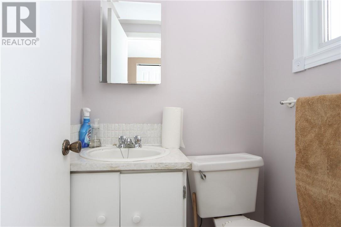 294 Pine Street, Lively, Ontario  P3Y 1N1 - Photo 34 - 2126897