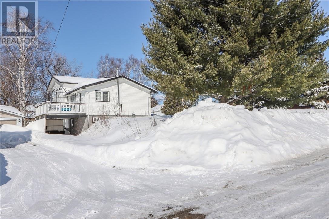 294 Pine Street, Lively, Ontario  P3Y 1N1 - Photo 37 - 2126897