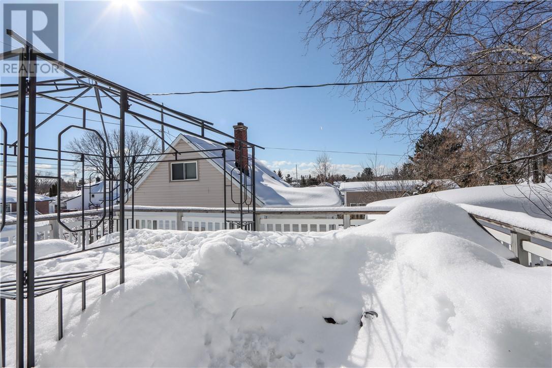 294 Pine Street, Lively, Ontario  P3Y 1N1 - Photo 9 - 2126897