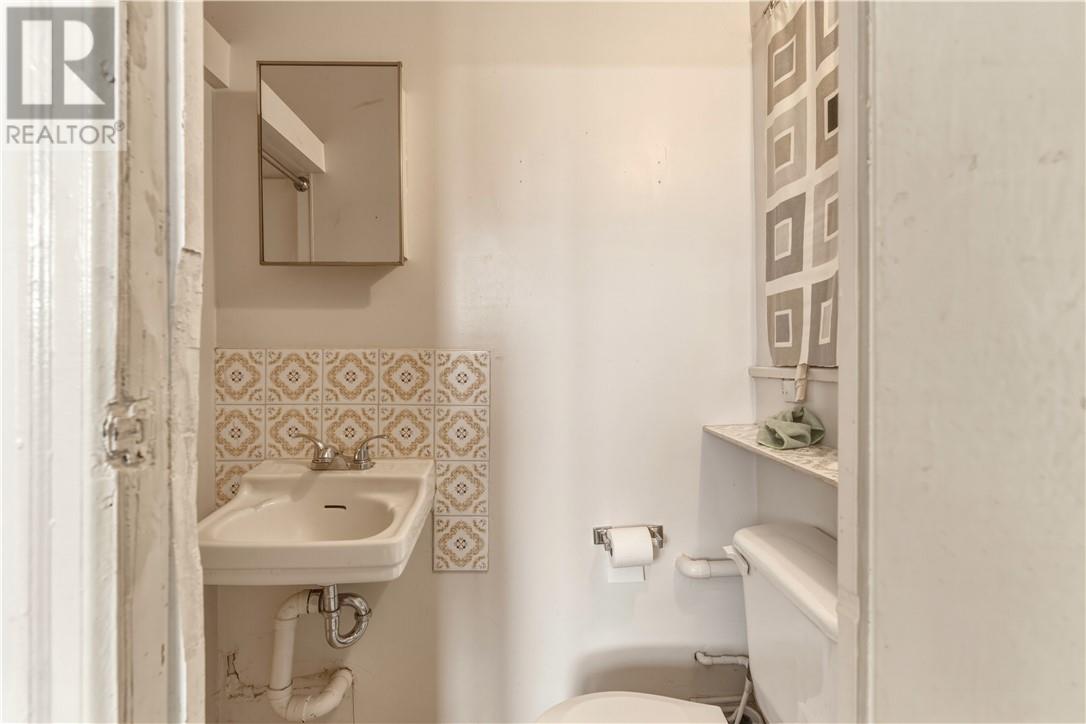 21 Avalon Road, Sudbury, Ontario  P3B 3K6 - Photo 30 - 2126889