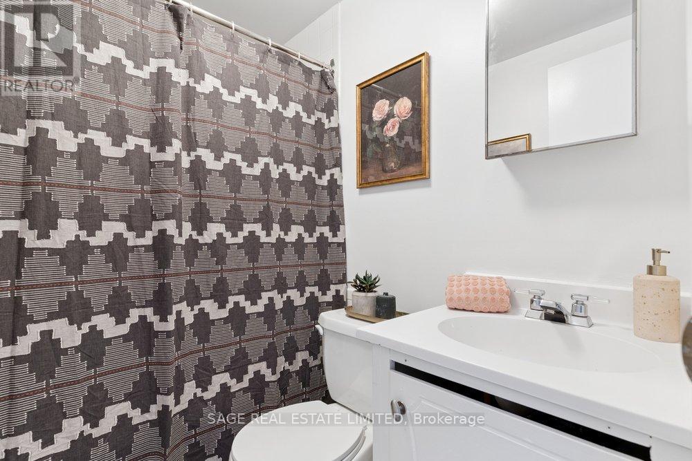 4 - 350 Gerrard Street E, Toronto, Ontario  M5A 2G7 - Photo 21 - C12914382