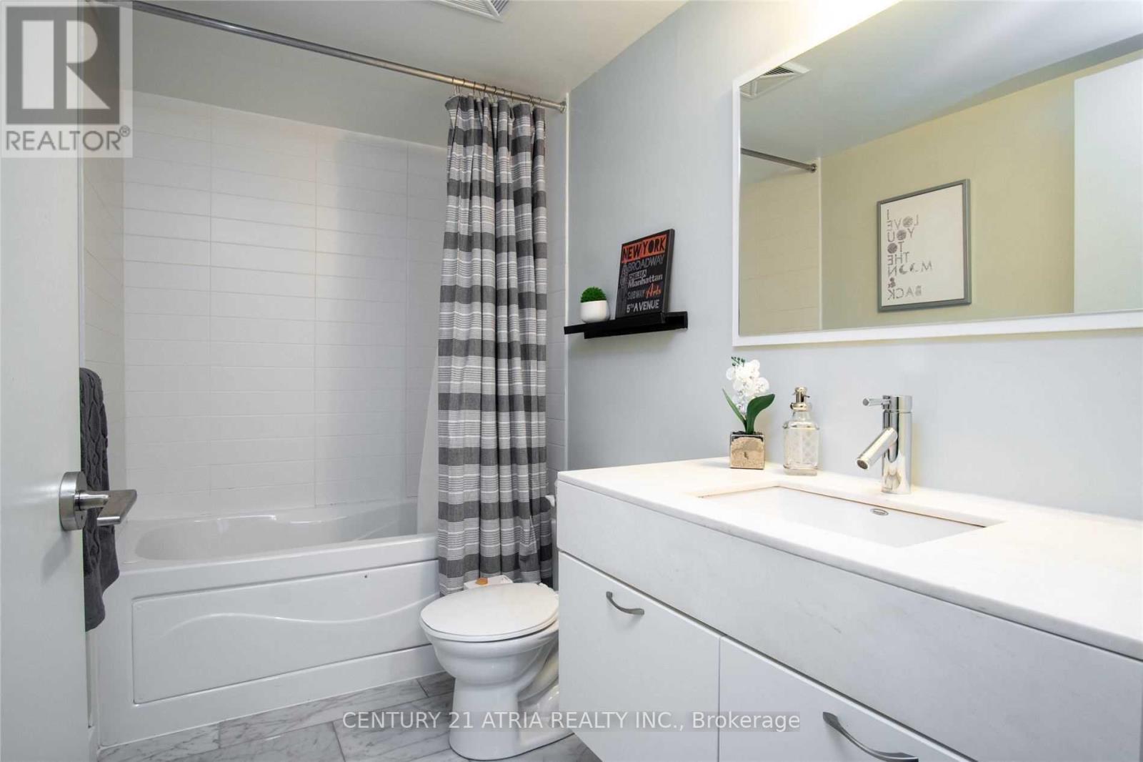 225 - 21 Nelson Street, Toronto (Waterfront Communities), Ontario  M5V 3H9 - Photo 14 - C12914400