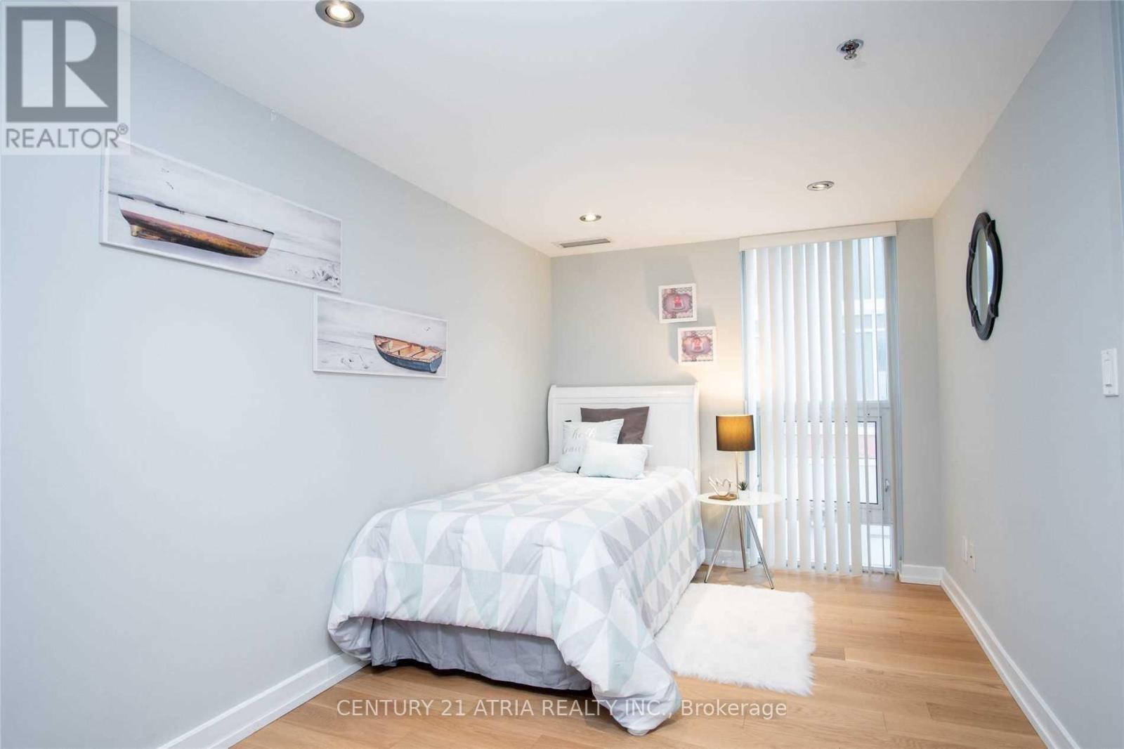 225 - 21 Nelson Street, Toronto (Waterfront Communities), Ontario  M5V 3H9 - Photo 17 - C12914400