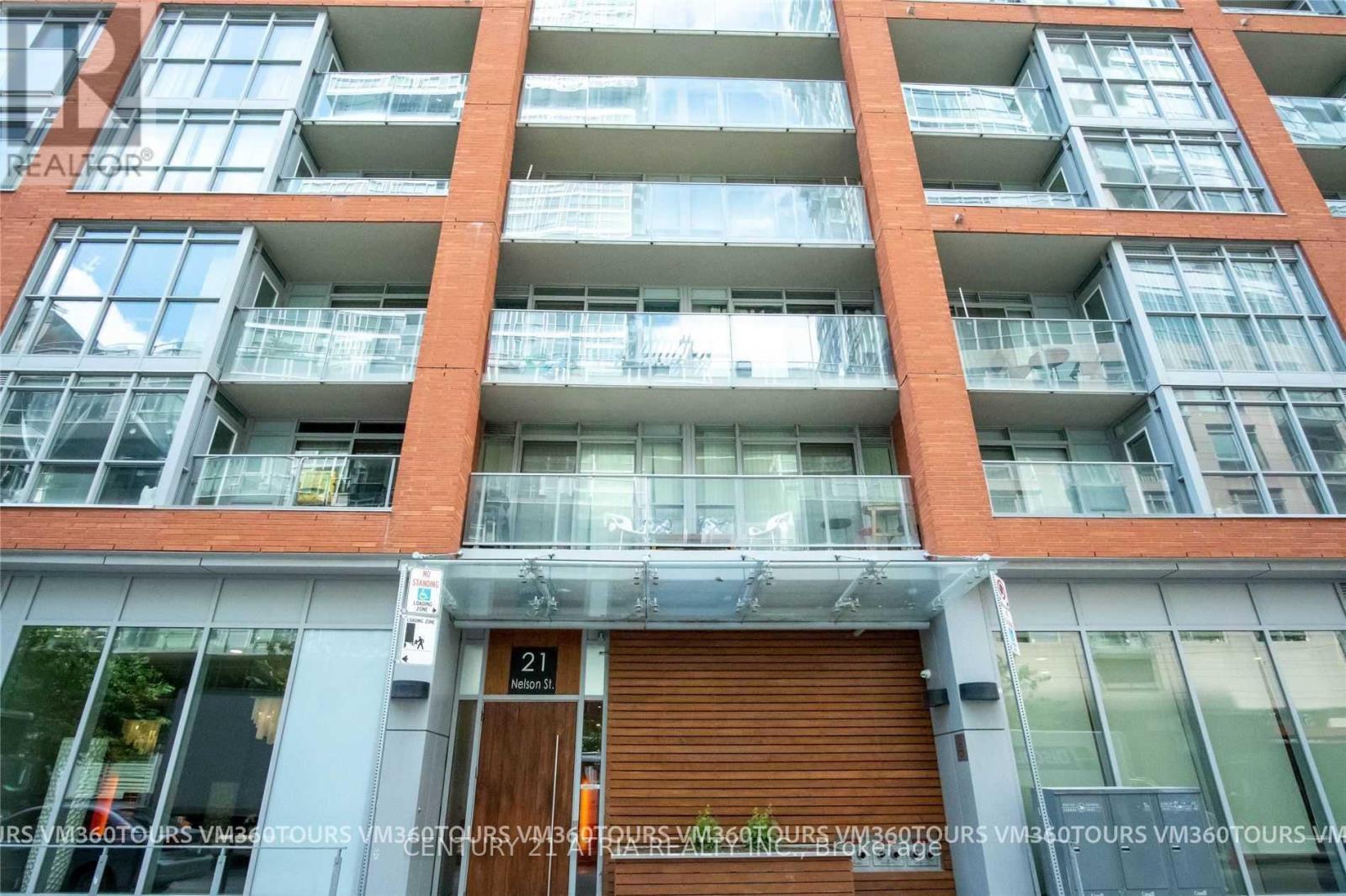 225 - 21 Nelson Street, Toronto (Waterfront Communities), Ontario  M5V 3H9 - Photo 2 - C12914400