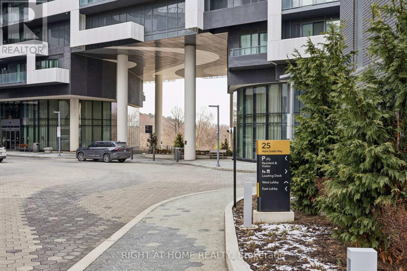 560 - 25 Adra Grado Way, Toronto, Ontario  M2J 0H6 - Photo 4 - C12914412