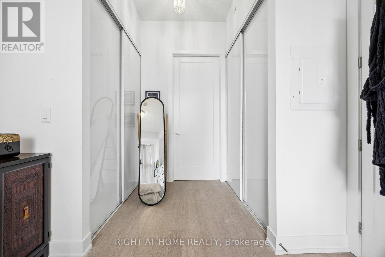 560 - 25 Adra Grado Way, Toronto, Ontario  M2J 0H6 - Photo 9 - C12914412