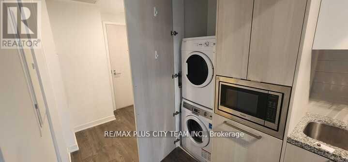 3008 - 115 Blue Jays Way, Toronto (Waterfront Communities), Ontario  M5V 0N4 - Photo 8 - C12914446