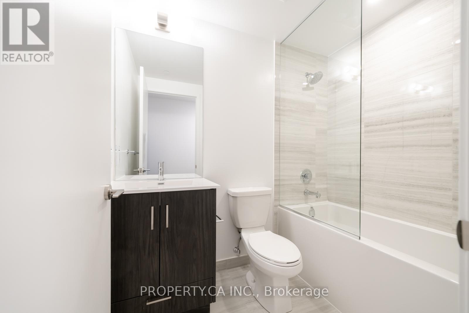 3012 - 180 Front Street E, Toronto, Ontario  M0A 0A9 - Photo 11 - C12914456