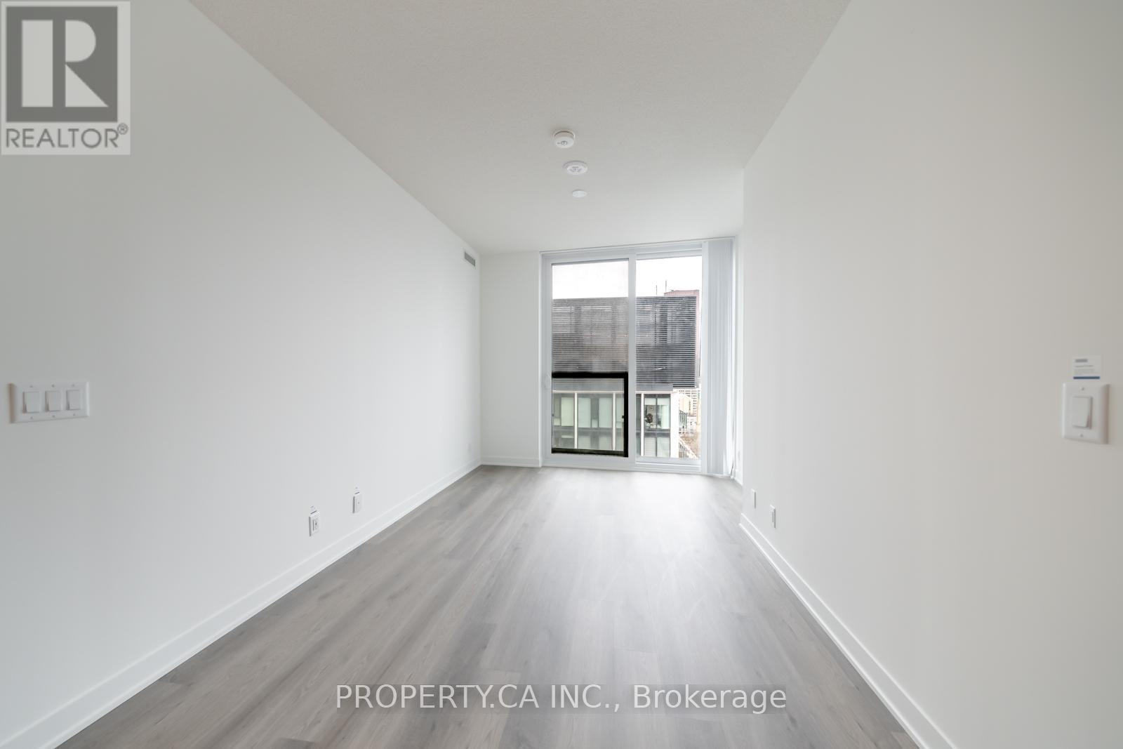 3012 - 180 Front Street E, Toronto, Ontario  M0A 0A9 - Photo 4 - C12914456