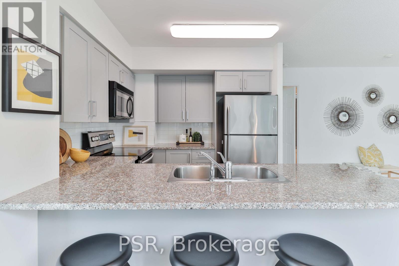 1602 - 30 Grand Trunk Crescent, Toronto (Waterfront Communities), Ontario  M5J 3A4 - Photo 15 - C12914474