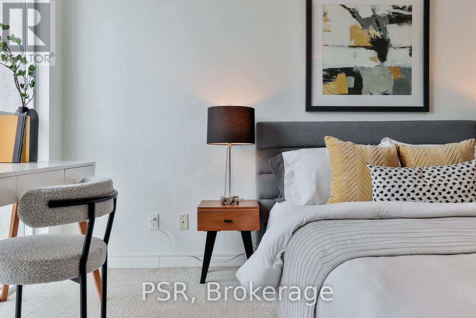 1602 - 30 Grand Trunk Crescent, Toronto (Waterfront Communities), Ontario  M5J 3A4 - Photo 35 - C12914474