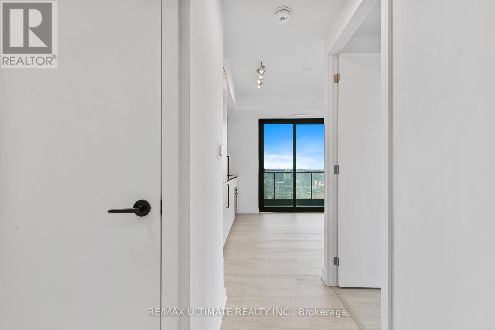 3011 - 35 Parliament Avenue, Toronto (Waterfront Communities), Ontario  M5A 0Z5 - Photo 3 - C12914532