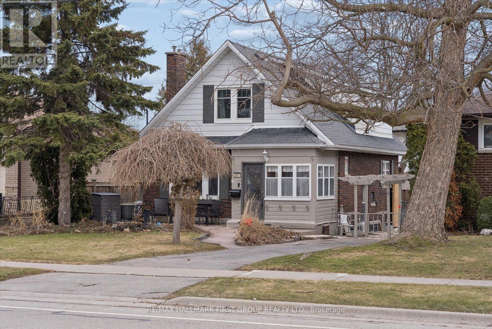 217 Farewell Street, Oshawa (Donevan), Ontario  L1H 6L5 - Photo 2 - E12914396