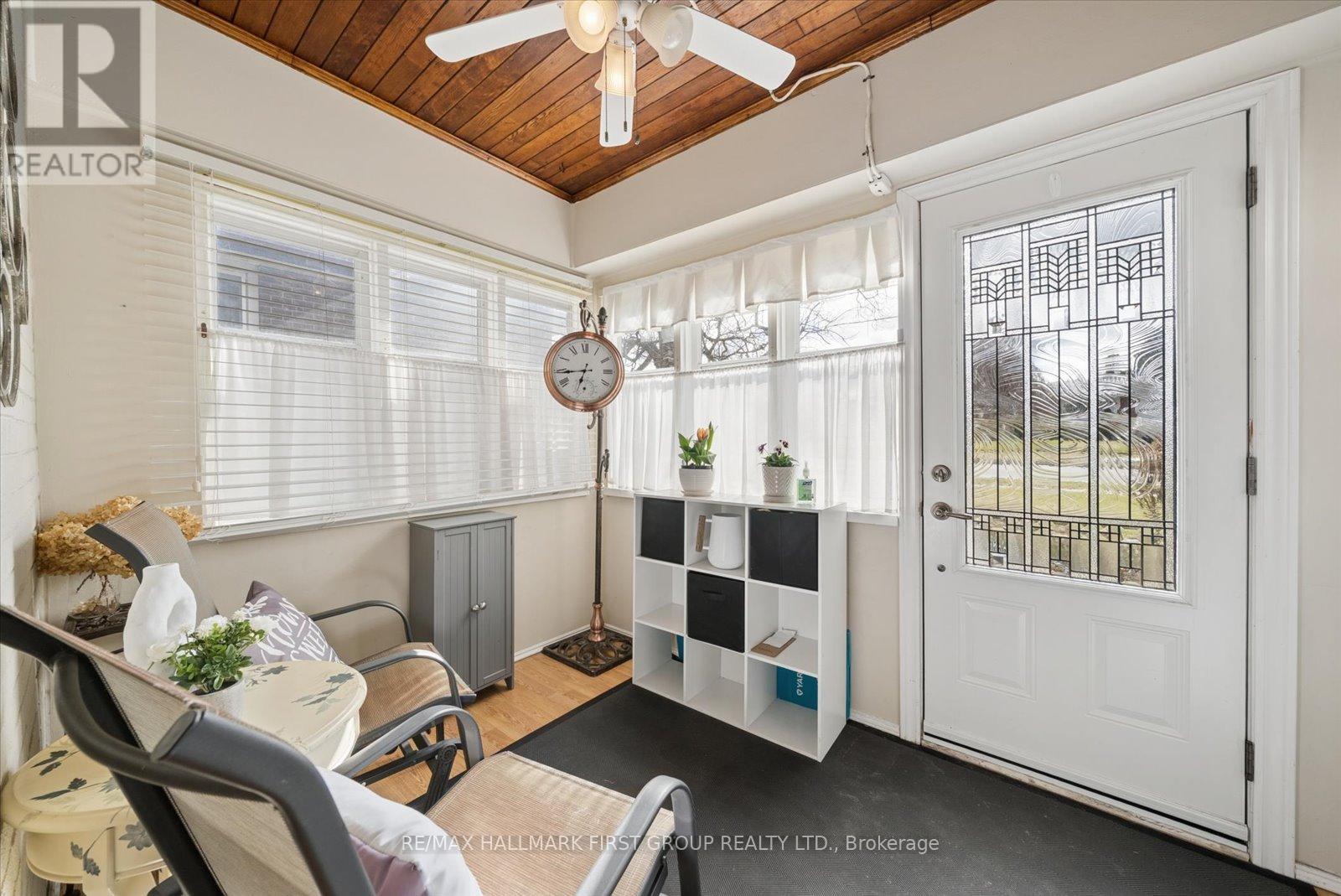 217 Farewell Street, Oshawa (Donevan), Ontario  L1H 6L5 - Photo 3 - E12914396