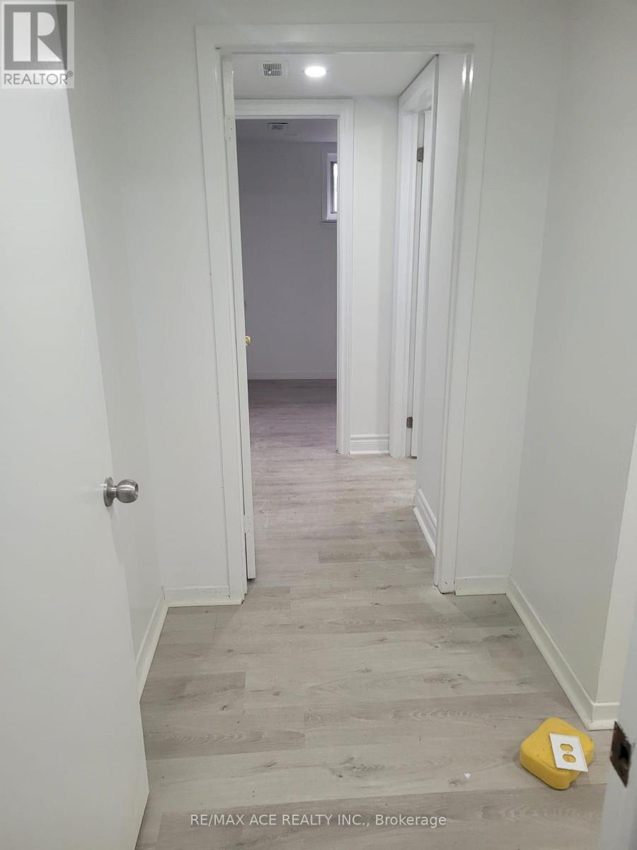 365 Bellamy Road N, Toronto (Woburn), Ontario  M1H 1G1 - Photo 11 - E12914442