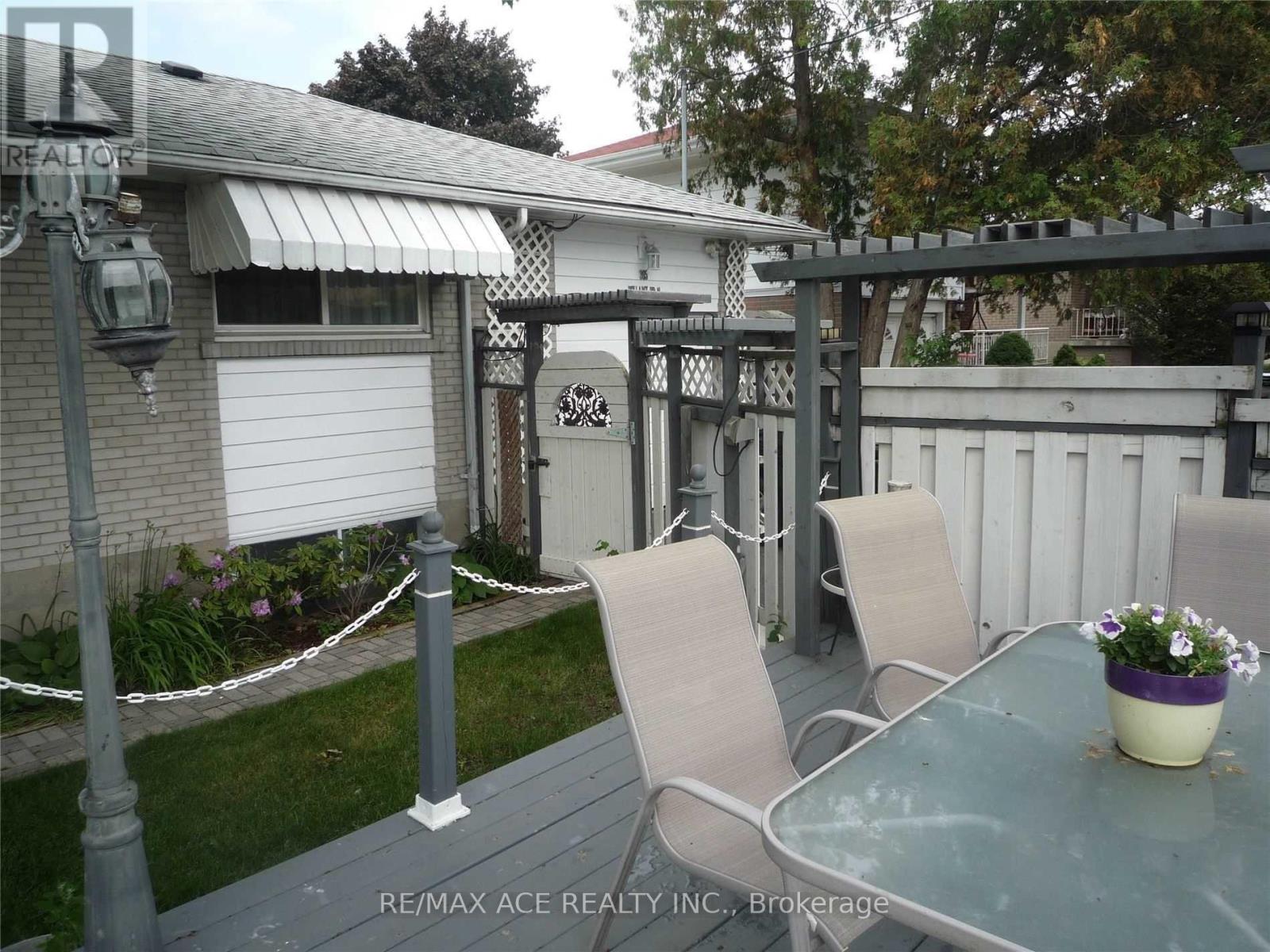 365 Bellamy Road N, Toronto (Woburn), Ontario  M1H 1G1 - Photo 4 - E12914442