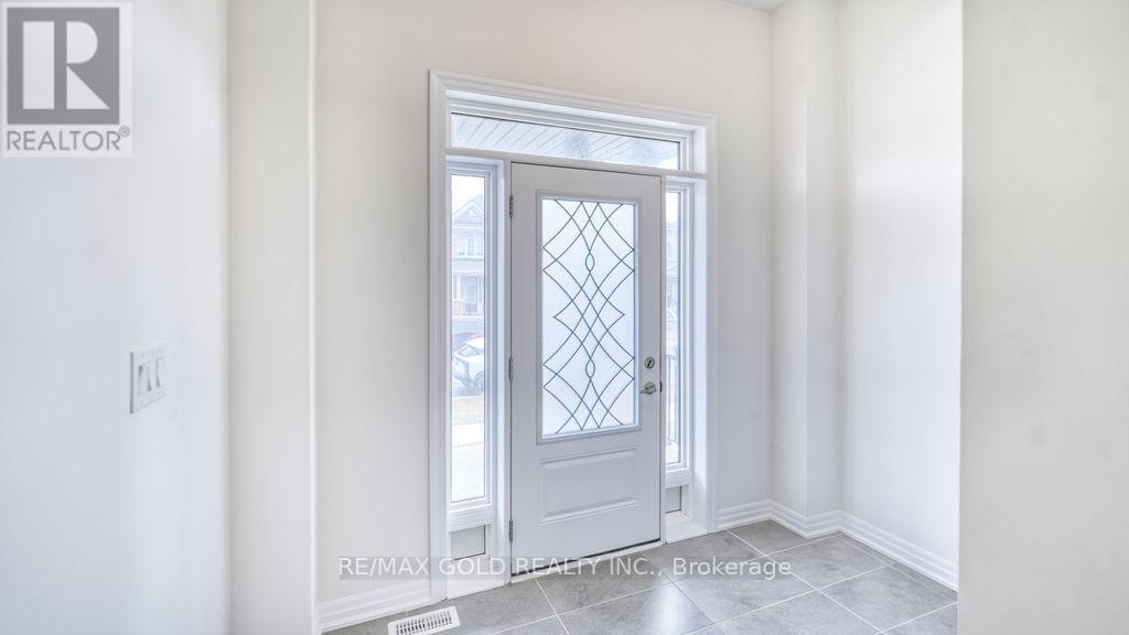 74 Northrop Avenue, Clarington, Ontario  L1B 1G9 - Photo 3 - E12914510