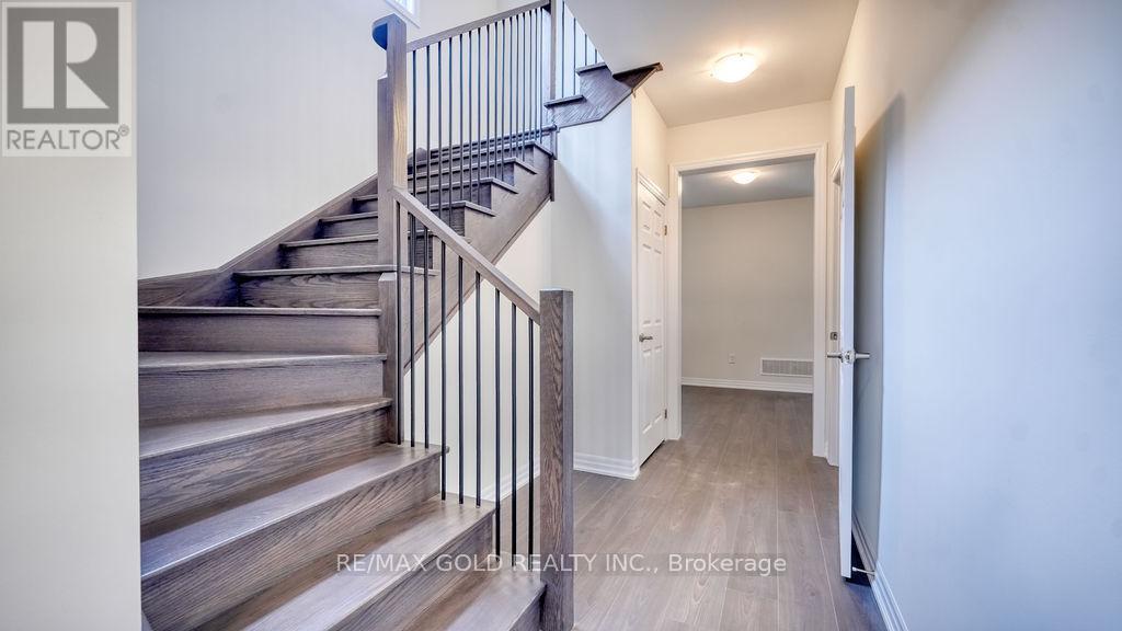 74 Northrop Avenue, Clarington, Ontario  L1B 1G9 - Photo 5 - E12914510