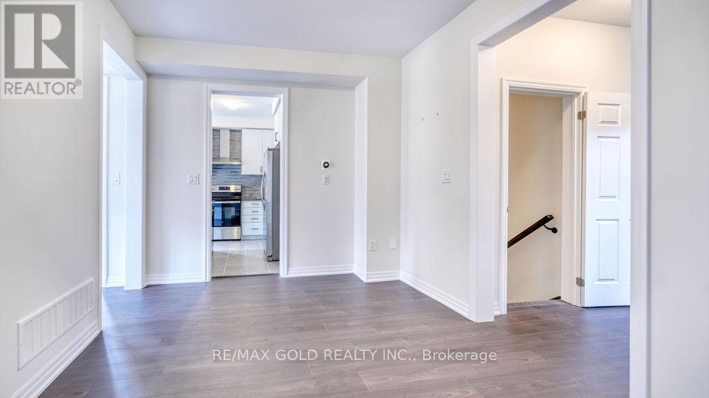 74 Northrop Avenue, Clarington, Ontario  L1B 1G9 - Photo 7 - E12914510