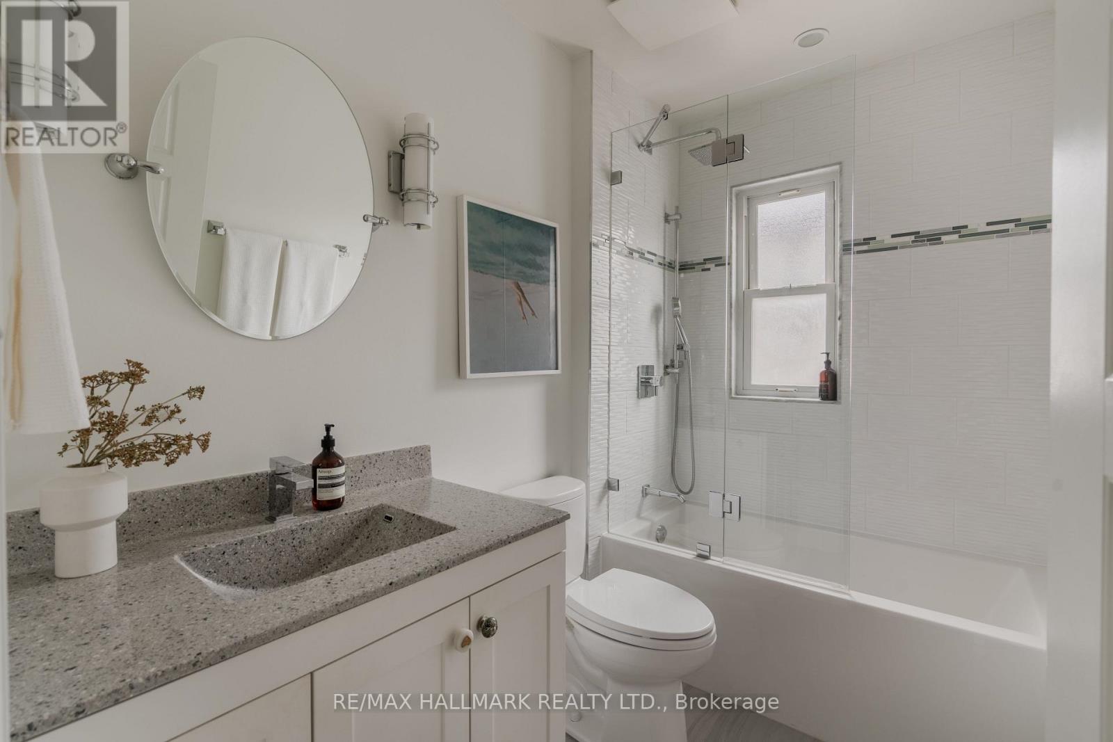 27 Maughan Crescent, Toronto (Woodbine Corridor), Ontario  M4L 3E4 - Photo 33 - E12914288