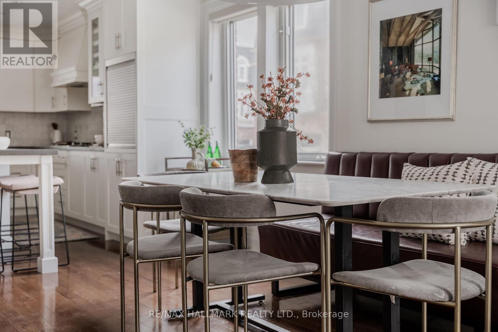 27 Maughan Crescent, Toronto (Woodbine Corridor), Ontario  M4L 3E4 - Photo 11 - E12914288