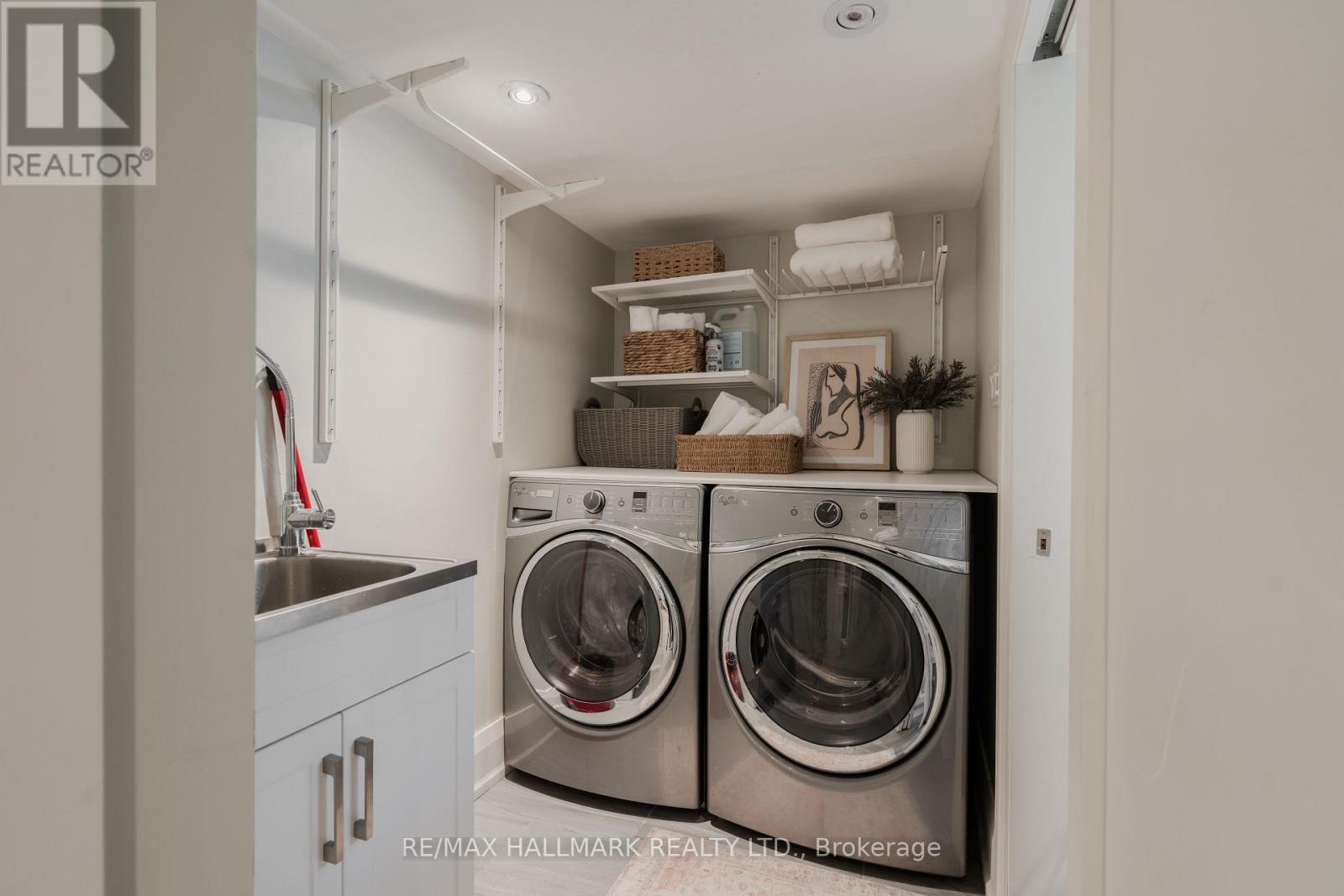 27 Maughan Crescent, Toronto (Woodbine Corridor), Ontario  M4L 3E4 - Photo 38 - E12914288