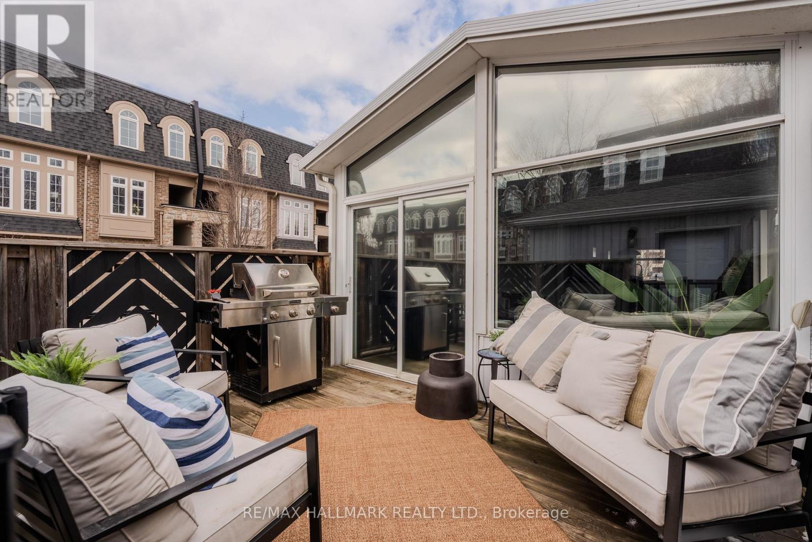 27 Maughan Crescent, Toronto (Woodbine Corridor), Ontario  M4L 3E4 - Photo 41 - E12914288