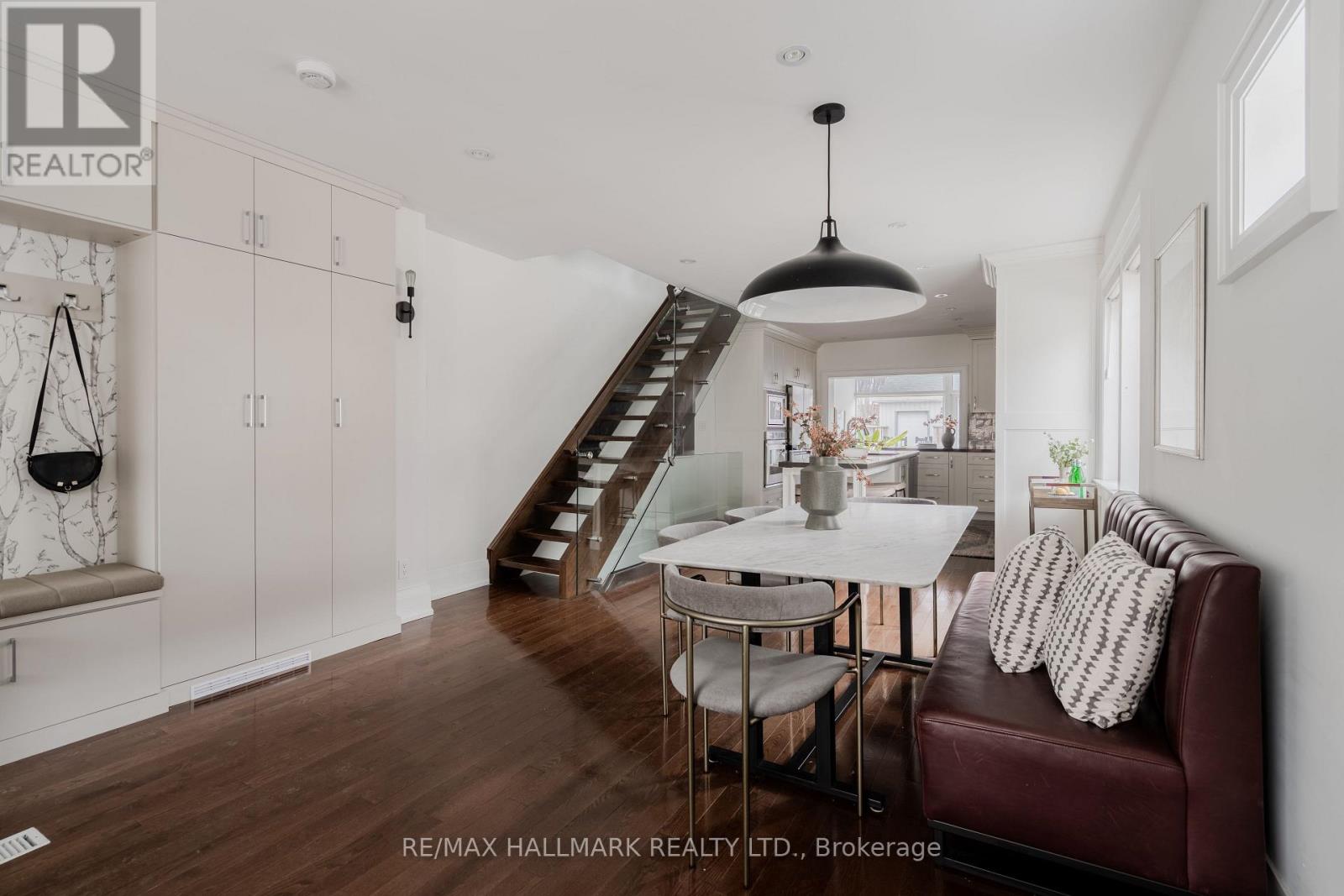 27 Maughan Crescent, Toronto (Woodbine Corridor), Ontario  M4L 3E4 - Photo 9 - E12914288