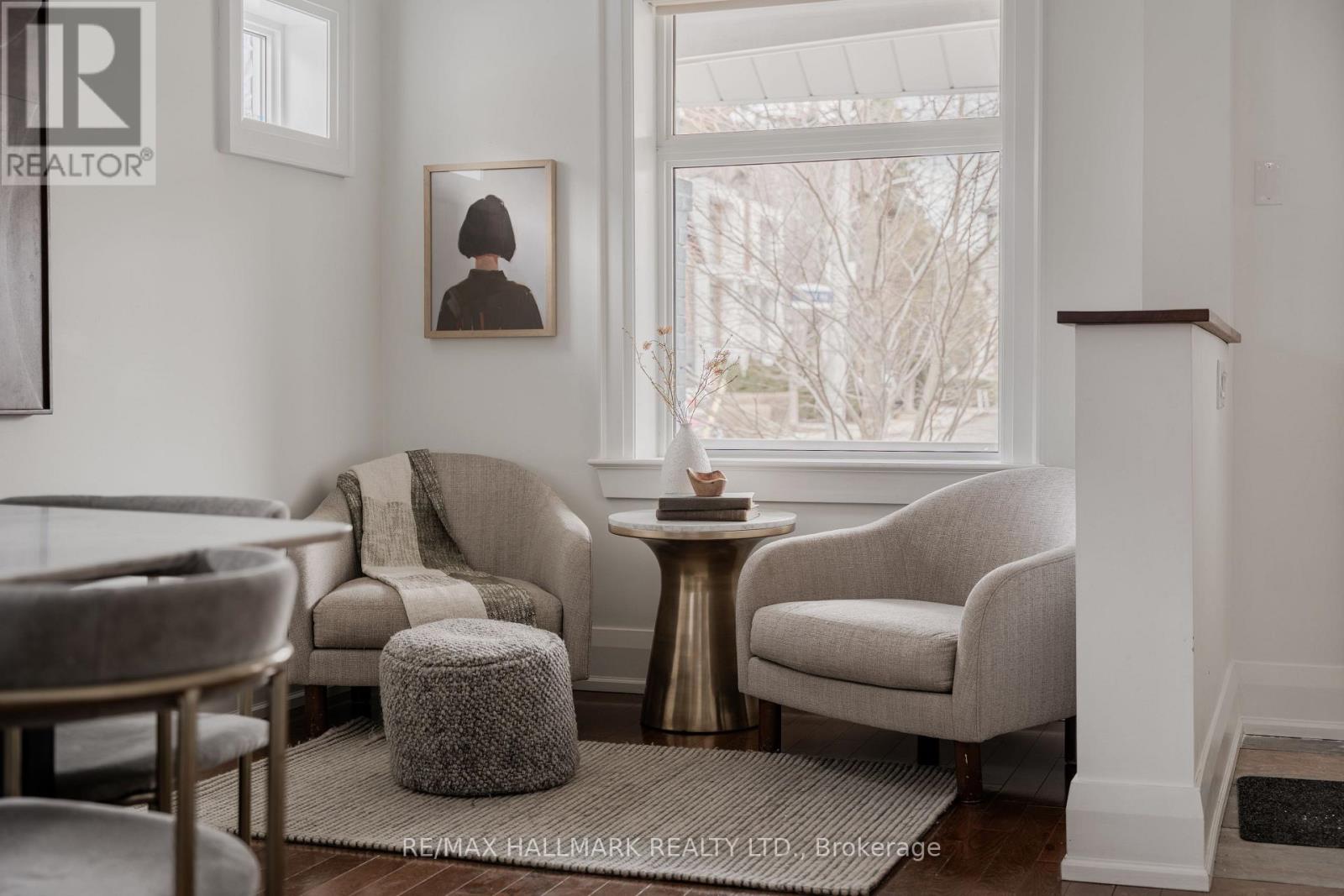 27 Maughan Crescent, Toronto (Woodbine Corridor), Ontario  M4L 3E4 - Photo 7 - E12914288