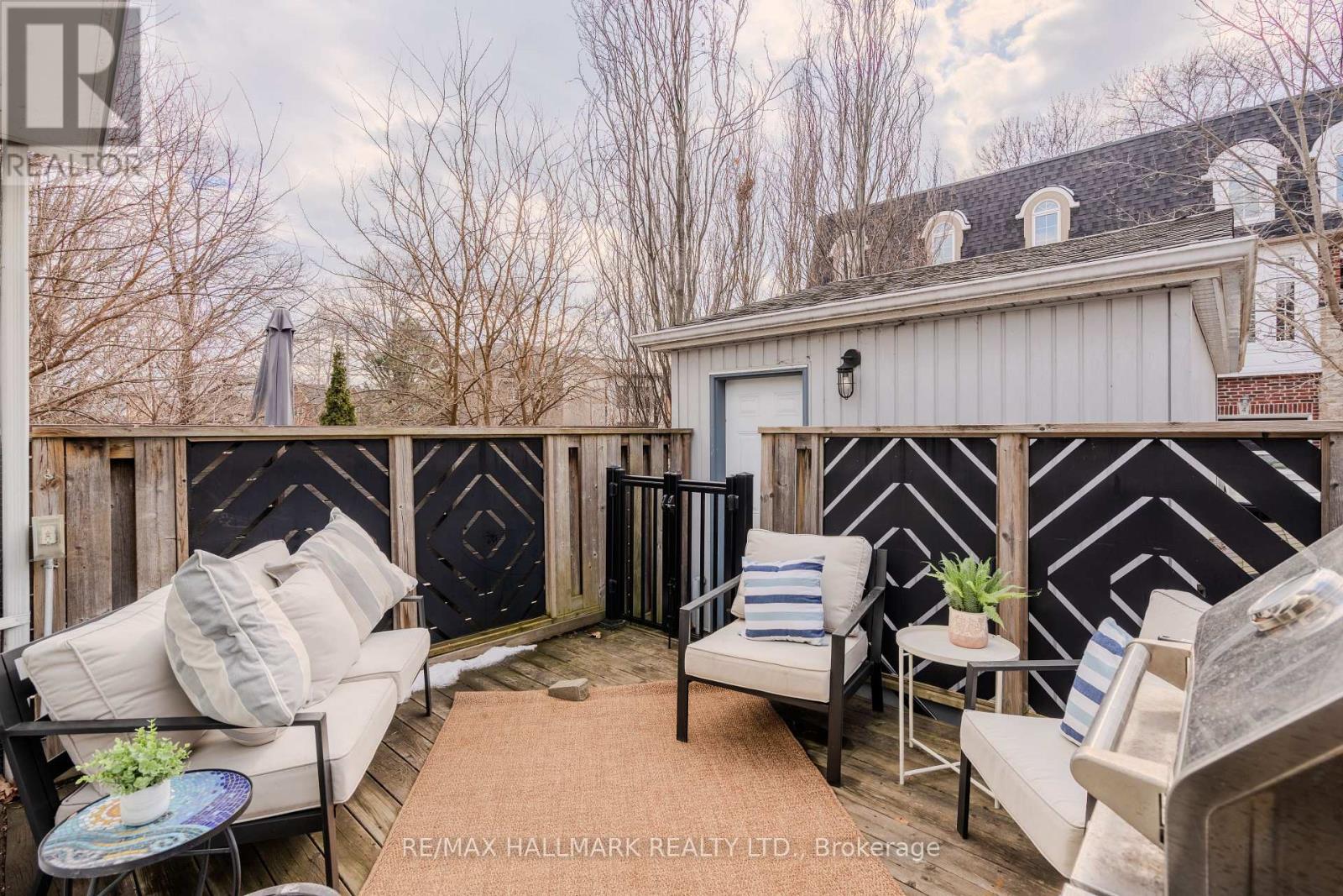 27 Maughan Crescent, Toronto (Woodbine Corridor), Ontario  M4L 3E4 - Photo 44 - E12914288