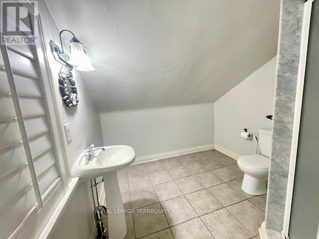 425 River Side Drive, Oakville (Co Central), Ontario  L6K 3N6 - Photo 31 - W12810830