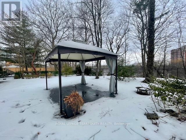 425 River Side Drive, Oakville (Co Central), Ontario  L6K 3N6 - Photo 50 - W12810830