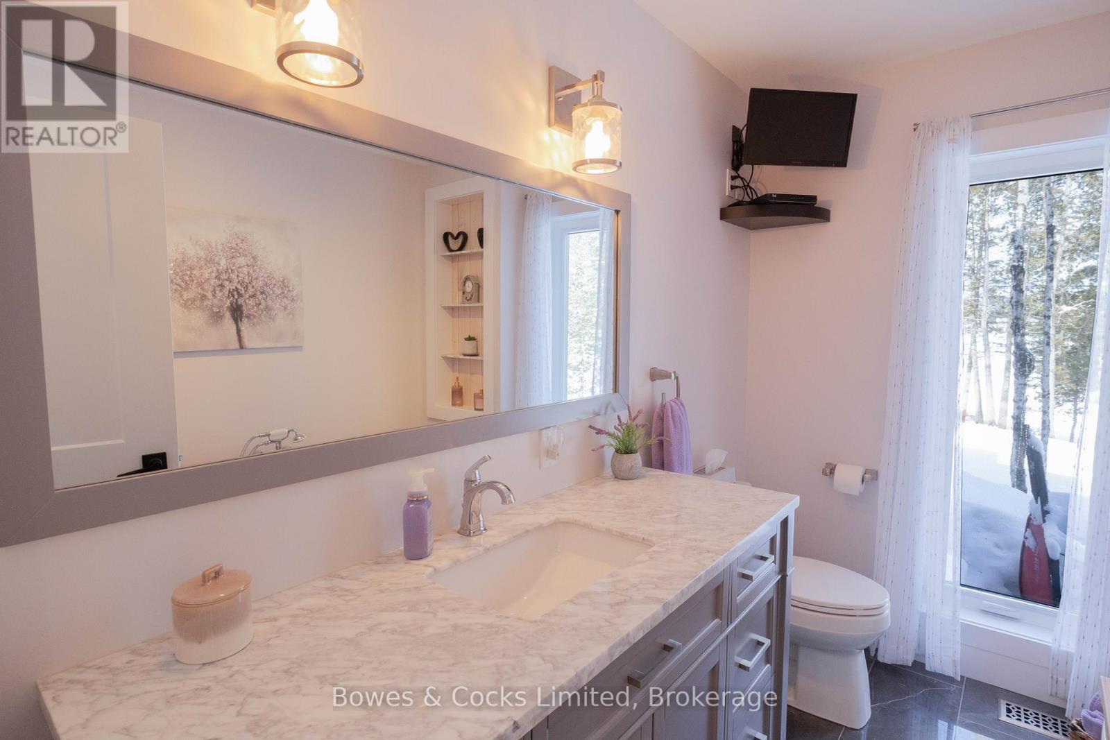 144 Blue Heron Lane, North Kawartha, Ontario  K0L 1A0 - Photo 11 - X12910896