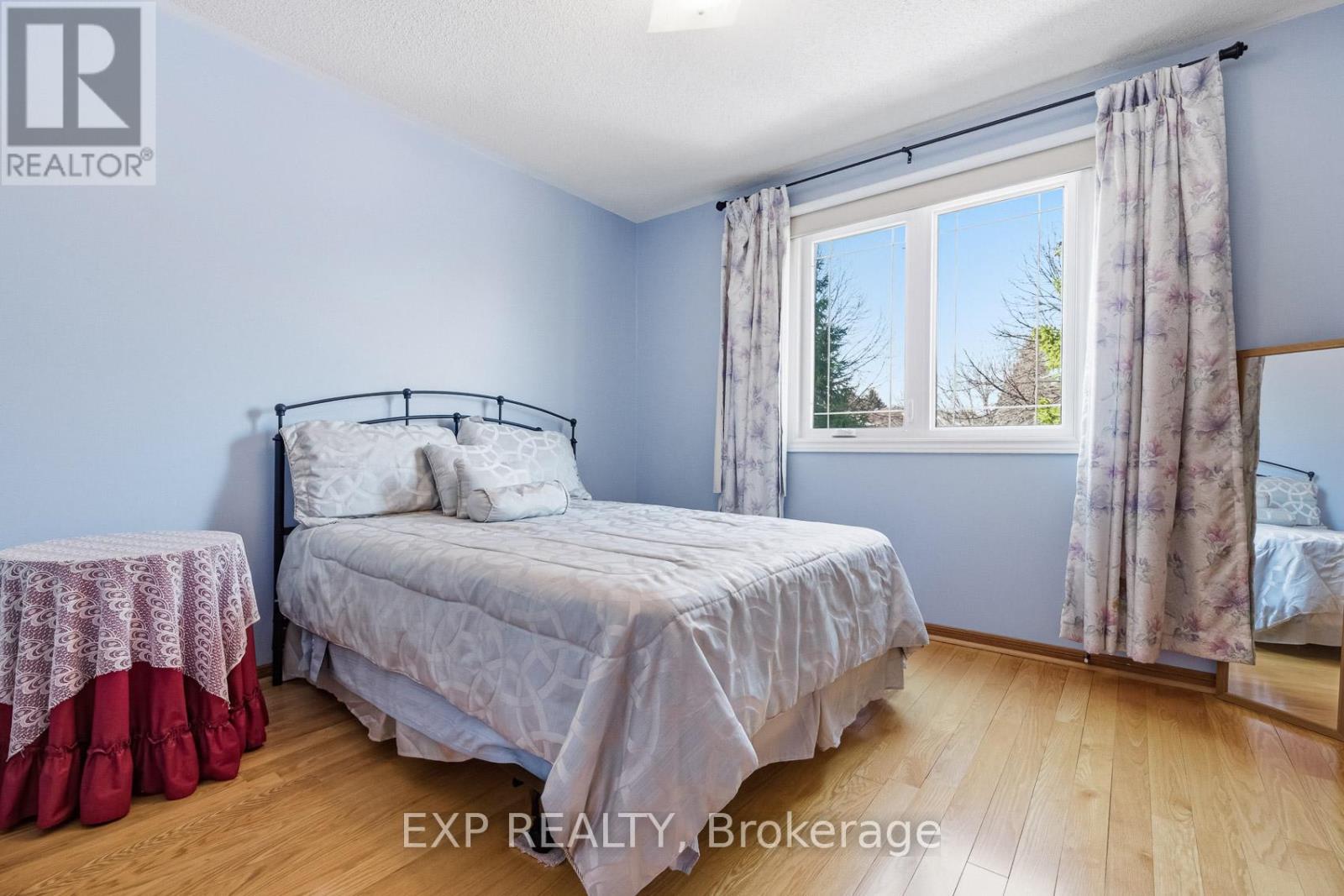 81 Southgate Crescent, Richmond Hill, Ontario  L4B 2E7 - Photo 26 - N12914434