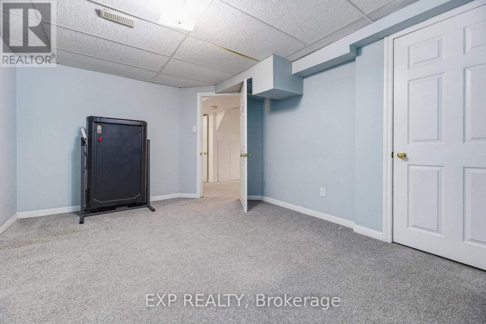 81 Southgate Crescent, Richmond Hill, Ontario  L4B 2E7 - Photo 31 - N12914434