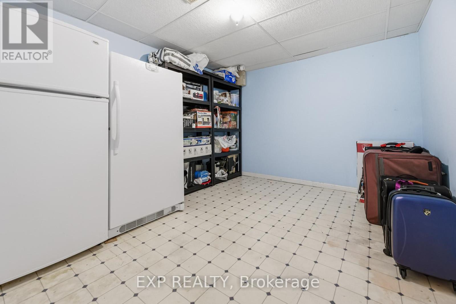 81 Southgate Crescent, Richmond Hill, Ontario  L4B 2E7 - Photo 32 - N12914434